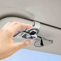 Clip de lunettes de soleil pour pare-soleil de voiture pour femmes, en ABS, avec ouverture par pression, porte-cartes et billets, doublure en éponge, compatible avec BMW Toyota Honda