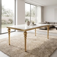 Table de banquet en acier inoxydable avec dessus en verre doré Ensemble de salle à manger pour événements de mariage et hôtel comprenant des chaises en métal