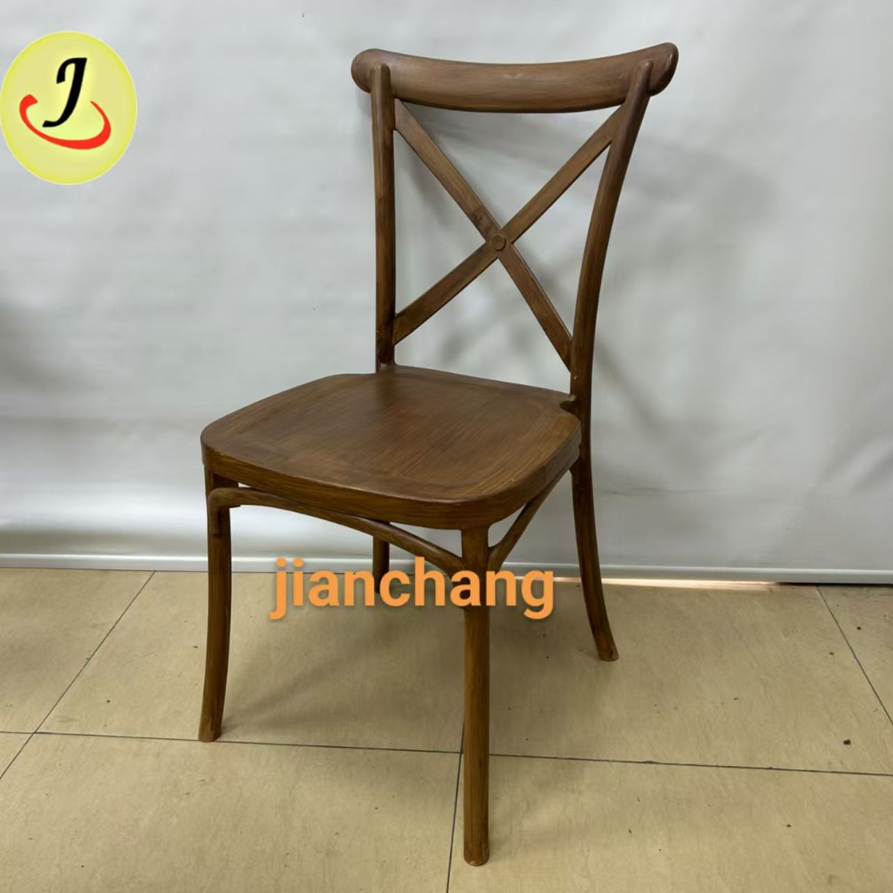 สีน้ำตาล