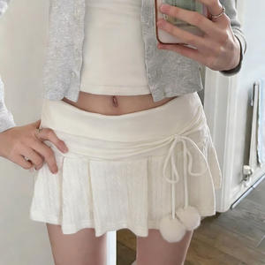 Mini-jupe blanche en tricot pour femme, style Noël, avec pompons, lacets, tricot torsadé, coupe ajustée, hiver - Product Image 3