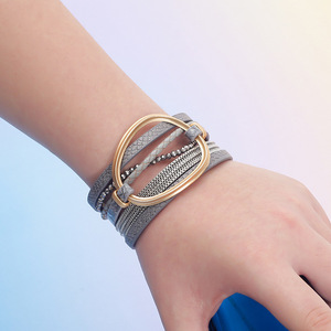 Pulsera <span class=keywords><strong>de</strong></span> Mujer con Cuentas <span class=keywords><strong>de</strong></span> Cristal y Cuero PU Multicapa, Piezas Geométricas <span class=keywords><strong>de</strong></span> Aleación, Cierre Magnético, Joyería Elegante - Product Image 4