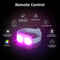 Bracelets LED de fête contrôlables par application, blancs, en PP, lumineux et clignotants, pour mariage, concert, festival, logo personnalisé en gros