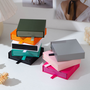 Boîte de présentation carrée pour bijoux 2026, en papier kraft <span class=keywords><strong>noir</strong></span>, pour cadeaux, fiançailles, boucles d'oreilles, broches, colliers, bracelets, sacs - Product Image 1