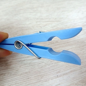 Pinces <span class=keywords><strong>à</strong></span> <span class=keywords><strong>linge</strong></span> en plastique pour lessive Pinces pour ligne de séchage <span class=keywords><strong>Petite</strong></span> corde <span class=keywords><strong>à</strong></span> <span class=keywords><strong>linge</strong></span> colorée Clips pour photos d'artisanat Clips pour emballage alimentaire - Product Image 6