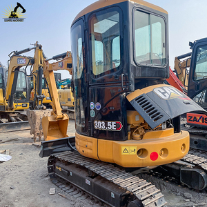 Compact Pro con cero oscilación de cola y diseño de ahorro de espacio CAT 303,5 Excavadoras usadas para espacios urbanos estrechos - Product Image 5