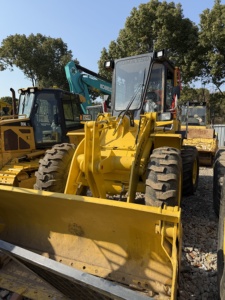 รถตักล้อยางโคมัตสึ WA100 มือสอง 7 ตัน เครื่องยนต์ญี่ปุ่นแท้ ความจุบุ้งกี๋ 1.0-1.6 ลูกบาศก์เมตร  ขายที่ลานเซี่ยงไฮ้ - Product Image 3