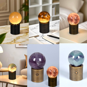 Lampe de table moderne simple en métal et cristal avec lumière blanc chaud 3500K, garantie 1 an, utilisation en intérieur - Product Image 2