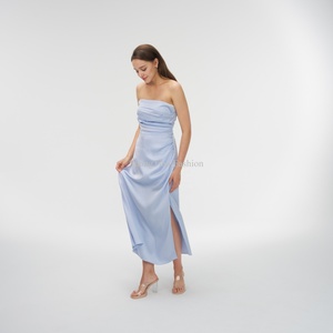 เดรสยาวแฟชั่นใหม่สำหรับผู้หญิง เดรสทรงเข้ารูปลำลองสำหรับสุภาพสตรี เดรสผ้าซาตินแบบไร้สาย OEM - Product Image 4