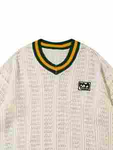 Logo personnalisé avec motif en tricot, col en V, manches courtes, hauts en tricot respirants à manches courtes pour hommes, style universitaire - Product Image 2