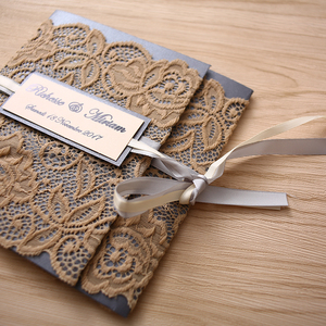 Carte d'invitation élégante de ruban découpé au <span class=keywords><strong>laser</strong></span> de <span class=keywords><strong>dentelle</strong></span> de fleur de tri pli pour l'anniversaire de <span class=keywords><strong>mariage</strong></span> doux 15 16 - Product Image 1