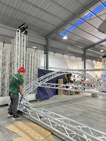 2026 TFR Estructura de Aluminio Arqueada de Alta Calidad con Conexión Tipo Espiga, Certificación TUV, con Sistema de Elevación, Soldada para Ferias y Exposiciones