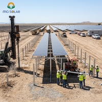 Installation de ferme solaire à énergie verte Support de sol en aluminium Système de montage PV Rayonnage au sol