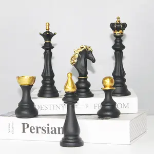 Pièces d'échecs décoratives abstraites de luxe, décor de maison, grande pièce d'échecs décoratives