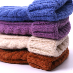 Fashion Design Winter Fluffy Fur <strong>Pom</strong> <strong>Pom</strong> <strong>Beanie</strong> Hat Women's Warm Knitted Common Beach &amp; Business Use - Product Image 2