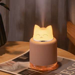 Humidificateur en forme de chat avec veilleuse, mini humidificateur ultrasonique alimenté par USB pour bureau ou voiture - Product Image 3