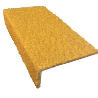 Bande antidérapante en fibre de verre FRP pour escaliers, profilé de marche commercial, garniture de marche, échelle d'hébergement, profil de marche d'escalier personnalisé en métal
