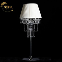Lampe de table LED à pampilles de style abat-jour victorien NIKA, décoration de table vintage pour mariage et fête