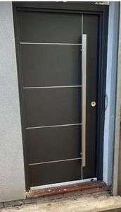 TOMA AS2047 Portes d'entrée de sécurité modernes personnalisées en alliage de zinc ou en fonte d'aluminium avec éclairage latéral - Product Image 3