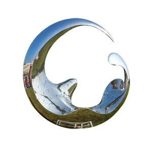 Escultura de Luna Abstracta Grande de Acero Inoxidable, Pulida a Espejo, Luminosa, Instalación Arquitectónica para Parques Acuáticos - Product Image 5