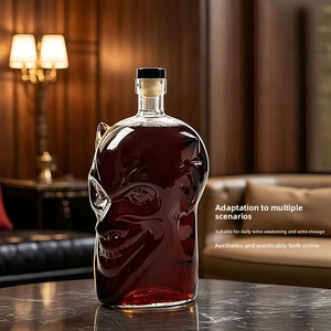 Botella de <span class=keywords><strong>Vino</strong></span> de Vidrio de Borosilicato Alto con Forma de <span class=keywords><strong>Diablo</strong></span> Payaso y Sello de Madera - Product Image 3