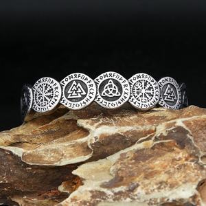 Yunnique Brazalete Ajustable de Lujo Estilo Vikingo para Hombre, Diseño Retro Duradero, Joyería de Alta Calidad, Accesorio de Moda - Product Image 4