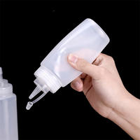 Bouteille de sauce PE à large ouverture de 1000 ml, souple en LDPE, pour ketchup, vinaigrette, miel, avec 1 ou 3 buses, vente en gros