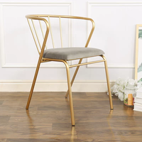 Chaise de salle à manger empilable en fer avec dossier et accoudoirs, style nordique moderne minimaliste, pour restaurant, café, école, usage domestique, en velours