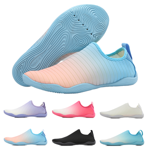 Zapatos de Agua de Malla Transpirable Ligeros y de Venta Caliente para Exteriores, Zapatos Planos de Playa Cómodos y Prácticos con Plantilla de EVA - Product Image 4