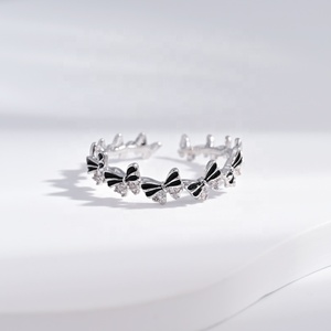 Anillo de compromiso de plata de ley 925 con nudo, chapado en oro de 18k, con circonita, diseño de lazo, elegante y económico, para chicas. - Product Image 4