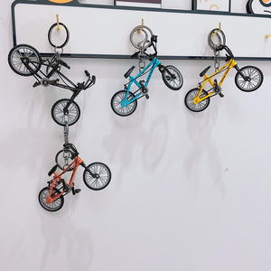 Portachiavi Creativo a Forma di Mini Mountain Bike in Lega di Zinco, Modello di Bicicletta Raffinato, Ciondolo per Borsa di Coppia, Accessorio Regalo alla Moda - Product Image 5