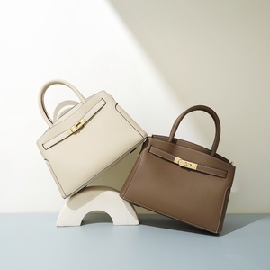 Borsa Tote Vintage in Vera Pelle 2026 per Donna, Nuova Collezione per Matrimoni, Chiusura con Coulisse, Grande Capacità, ODM e OEM - Product Image 4