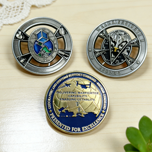 ผู้ผลิตเหรียญที่ระลึกแบบกำหนดเองพร้อมโลโก้ส่วนตัว เหรียญโลหะผสมสังกะสีเคลือบทอง เงิน แบบ 2 มิติ 3 มิติ เคลือบสีเคลือบเงา สำหรับสะสม - Product Image 4