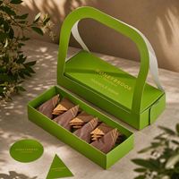 Boîte de chocolats truffés de luxe, emballage cadeau pour confiseries, design personnalisé, nouveau logo.