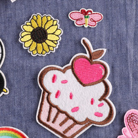 Patchs brodés à la machine, motifs arc-en-ciel, cerise, papillon, abeille et pomme, accessoires et embellissements