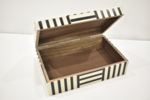Luxury <b>Black</b> & White Striped Decorative <b>Storage</b> <b>Box</b> with Lid Modern Geometric Resin Organizer <b>for</b> Home Décor at Wholesale Price - Product Image 4