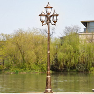 Lampadaire de jardin extérieur en fer, LED blanc chaud, abat-jour en verre, IP66, AC 220V, 2700K, garantie 10 ans, détecteur de mouvement, alimenté par énergie solaire - Product Image 2
