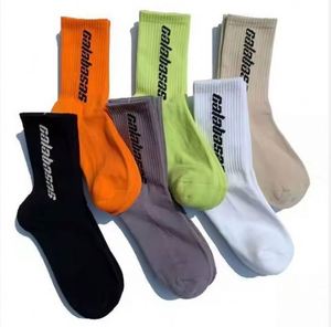 Wholesale Custom Logo Sports Fashion Cotton Cycling Outdoor Sport Unisex <b>Socks</b> - Product Image 1