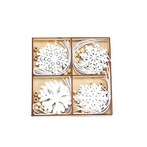 Nouvelles décorations de Noël en bois blanc pur, décorations de chambre créatives en bois - Product Image 5