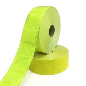 Feuille de PVC <span class=keywords><strong>rétro</strong></span> <span class=keywords><strong>réfléchissante</strong></span> haute brillance garniture <span class=keywords><strong>jaune</strong></span> citron vert fluorescent ruban d'avertissement à coudre en verre - Product Image 1