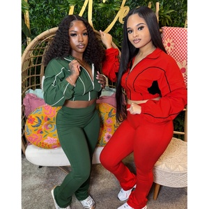 <span class=keywords><strong>Tuta</strong></span> elasticizzata in due pezzi <span class=keywords><strong>con</strong></span> Cardigan a maniche lunghe <span class=keywords><strong>felpa</strong></span> Crop Top e pantaloni attillati a vita alta - Product Image 1