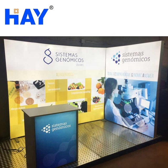 Installation rapide En Aluminium D'extrusion Debout Libre Rétroéclairage 3*6 D'exposition Portable Stand Personnalisé En Corée
