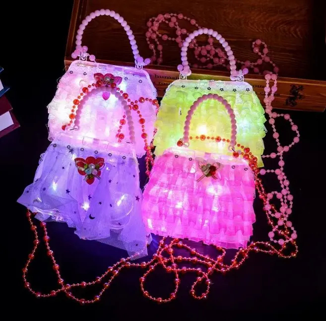 도매 크리에이 티브 DIY LED 공주 핸드백 어린이 파티 및 선물을위한 다채로운 플래시 라이트 레이스 메이크업 가방