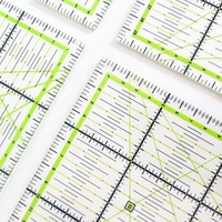 Règle de patchwork carrée transparente antidérapante en plastique de 2,5 mm d'épaisseur, 30 cm, pour la couture DIY et la conception de mode – Vente directe usine