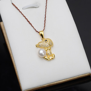 Accessoires Han DIY pour femme, pendentif chien Snoopy en argent S925 avec perle de 6,5 à 7,5 mm, motif en or rose, numéro de modèle 581 - Product Image 1