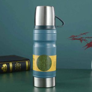 Vacuum Insulated Stainless Steel Tumbler With Handle and Lid - Product Image 3