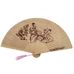 Suministro de abanico de sándalo plegable chino de 8 pulgadas con borla, recuerdos de boda y regalos de cumpleaños, Abanicos De Mano - Product Image 5
