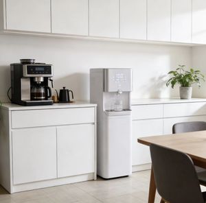 Distributeur d'eau chaude et froide OEM 2026 avec filtration RO/UF pour usage domestique et professionnel - Faible MOQ pour obtenir de l'eau chaude, froide et tiède. Profitez de la climatisation instantanée - Product Image 3