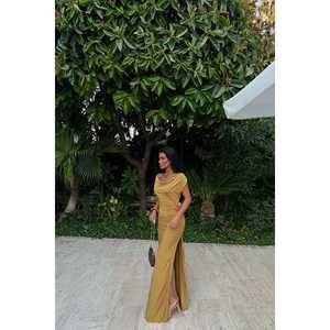 Robe de mariée moderne vintage avec détails en rose terreux, bustier, coupe princesse trapèze, avec appliques en dentelle, modèle tendance - Product Image 3