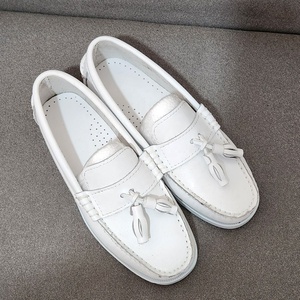 <span class=keywords><strong>Mocassins</strong></span> Rétro Unisexe Blancs en Cuir de Vachette Confortables et Résistants, Style Décontracté, Semelle Souple, Antidérapants pour Hommes, Idéaux pour l'Été - Product Image 5