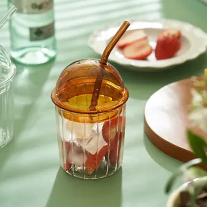 Hotsale bicchiere da 450ml in vetro color ambra con coperchio e Set di cannuccia